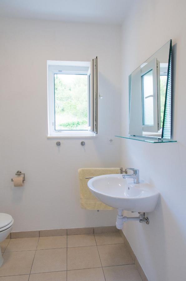 Ferienwohnung Milica Garden Prvic Sepurine Exterior foto